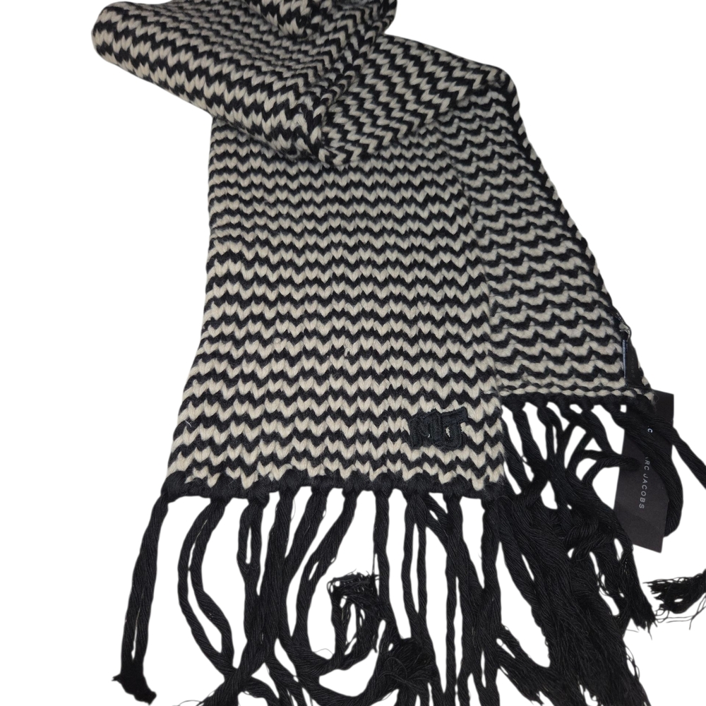 Marc By Marc Jacobs Black and White Zigzag Scarf